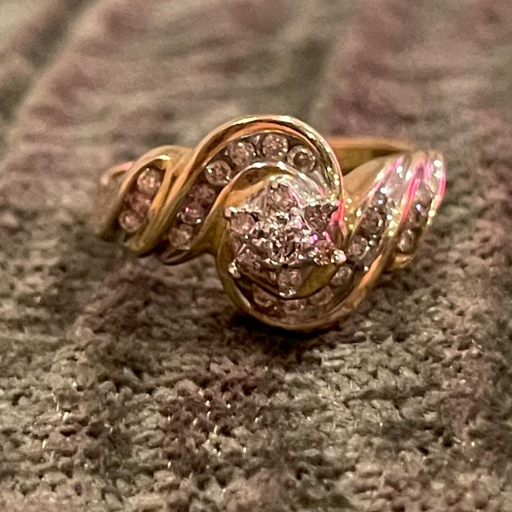 10K Cocktail Ring
